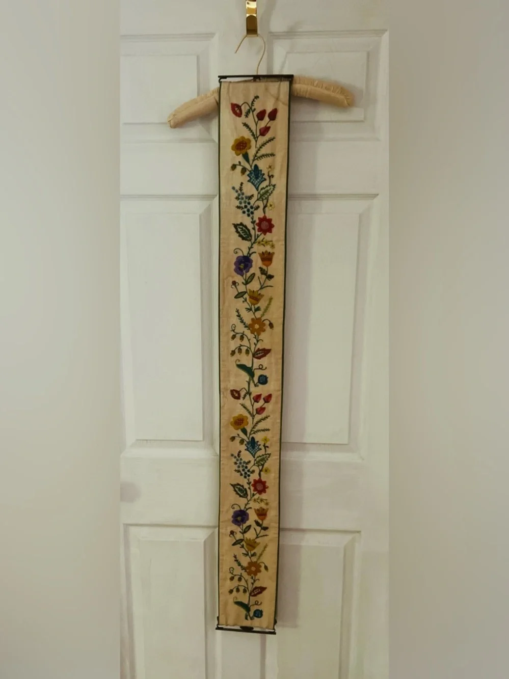 Vintage Embroidered Floral Wall Hanging/Table Runner